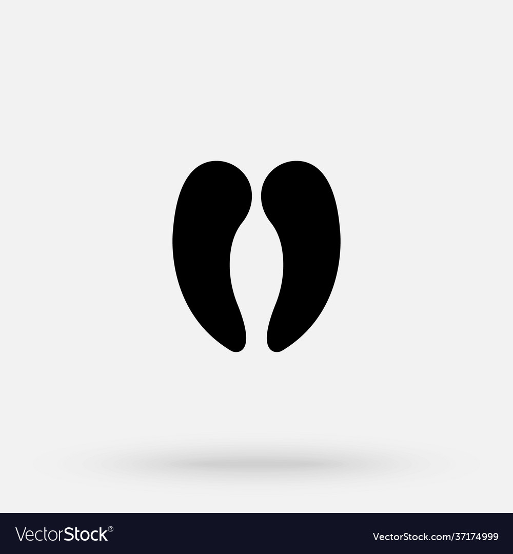 Deer hoof paw prints icon isolated on white